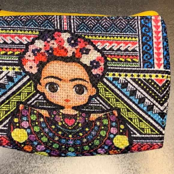 Stylish Frida Kahlo Small Yellow Purse – New from Calexico! 🌟 - Picture 2 of 8